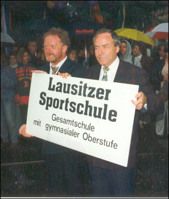 1995 – Alte Schule – neuer Name