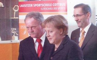 2008 – Roter Teppich für die Kanzlerin in Cottbus